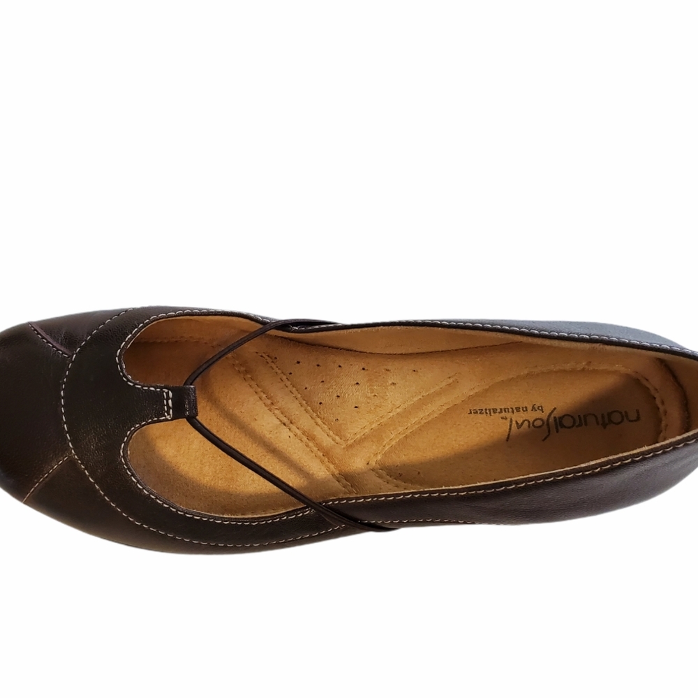 Women's Naturalizer Brown Ballet Flat Shoe Size 9M